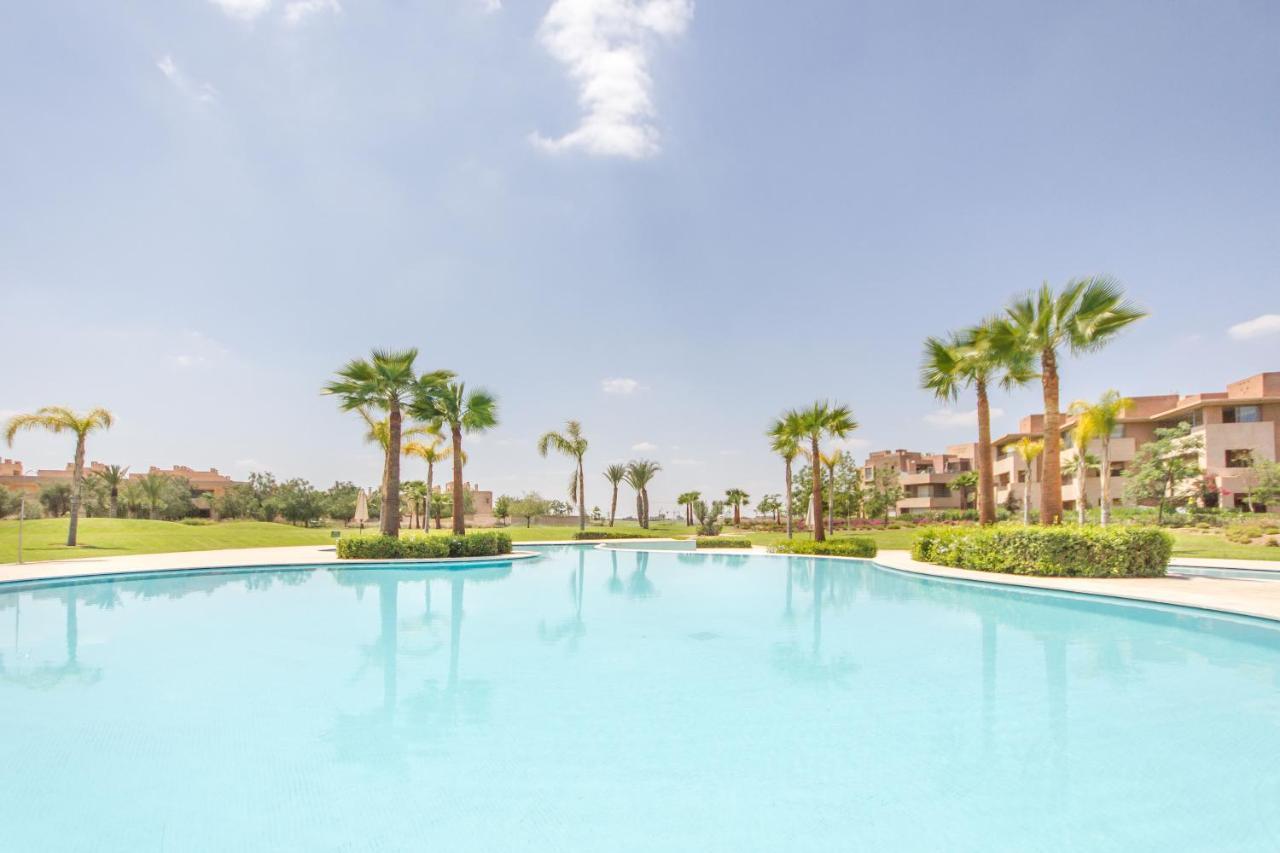 Lumineux Et Vue Degagee Sur Piscine A Prestigia Marraquexe Exterior foto
