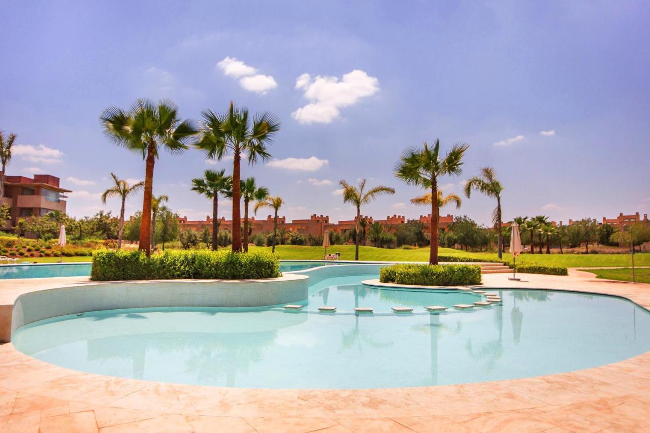 Lumineux Et Vue Degagee Sur Piscine A Prestigia Marraquexe Exterior foto