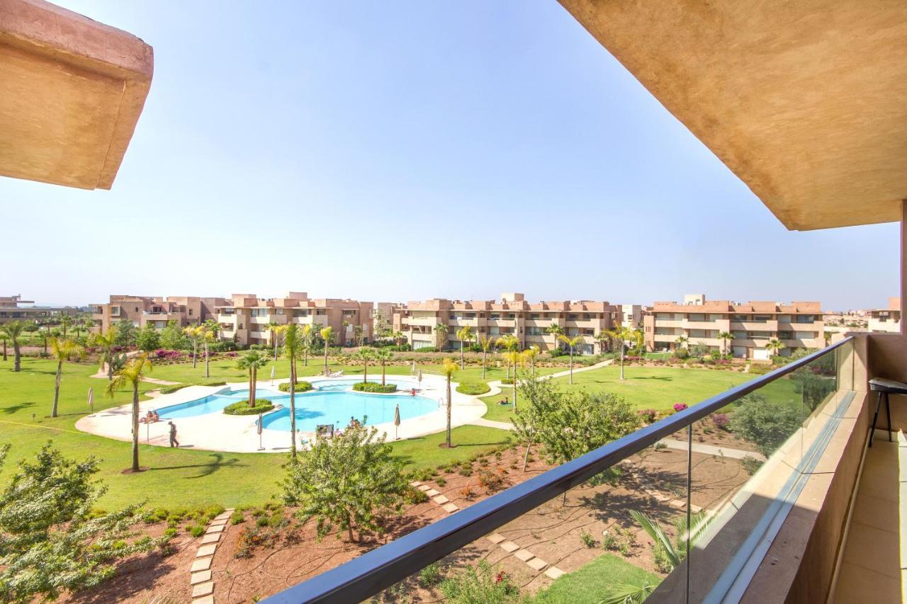 Lumineux Et Vue Degagee Sur Piscine A Prestigia Marraquexe Exterior foto