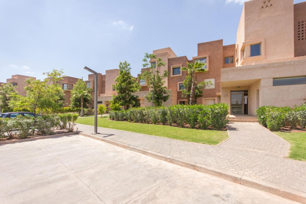 Lumineux Et Vue Degagee Sur Piscine A Prestigia Marraquexe Exterior foto