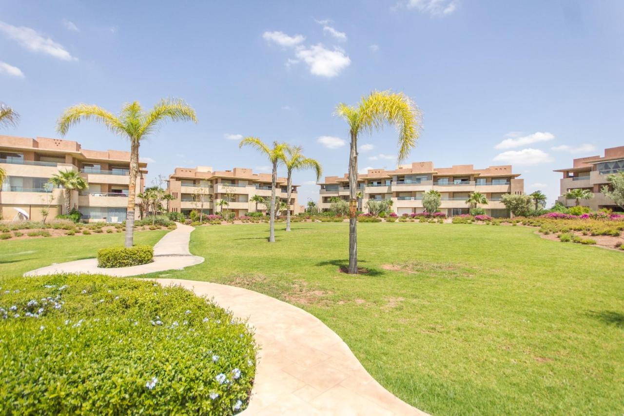 Lumineux Et Vue Degagee Sur Piscine A Prestigia Marraquexe Exterior foto